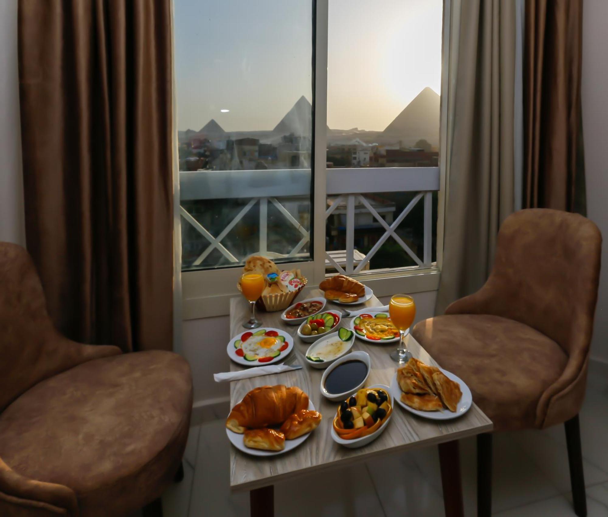 Horizon Pyramid View Inn Kafret el-Gabal Екстериор снимка